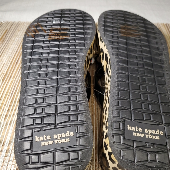 Kate Spade New York Women's Wedge Flip Flop Size 6 - Picture 4 of 4